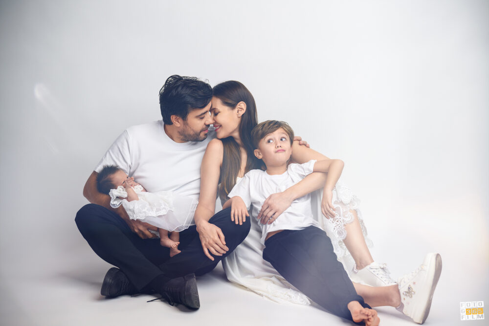 sedinta foto bebe familie nou nascut new born photography bebelus studio foto bucuresti sector 2